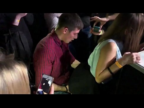 ❤️ Tikras seksas rusų naktiniame klube. 18-metė rusų mergina išangėje ir makštyje dulkinama naktiniame klube ️ Gražus porno prie mūsų lt.tube-sexer.ru ﹏